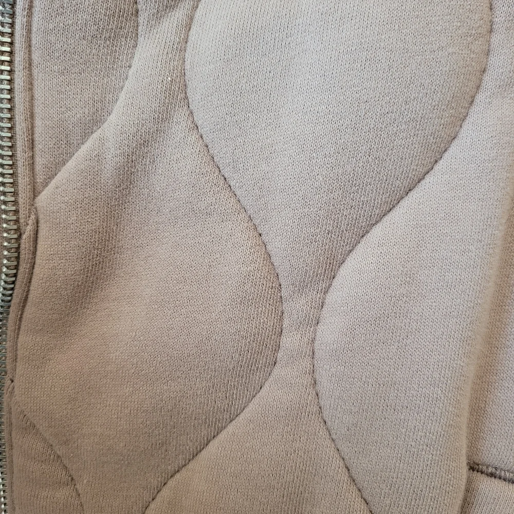 Abercrombie & Fitch Quilted Bomber Jacket -  Tan/Beige - Picture 7 of 12